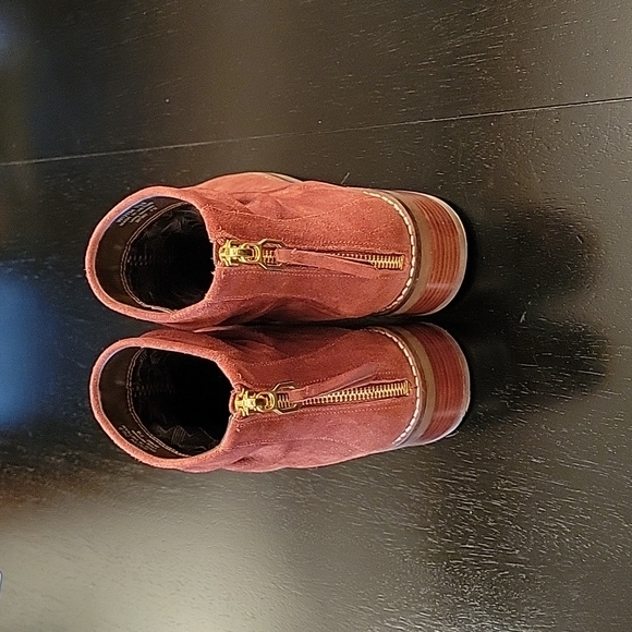 Cole Haan Grand Rinoa Back Zip Suede Booties, Size 7.5 - Picture 3 of 8